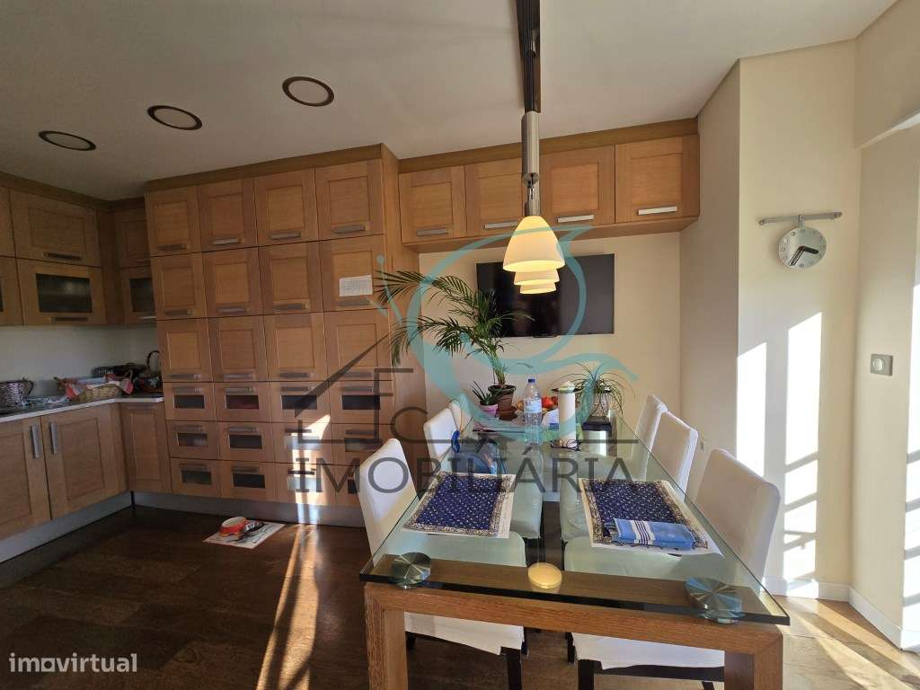 EXCLUSIVO - EXCELENTE APARTAMENTO DUPLEX DE 5 ASSOALHADAS, COM GARA...-22