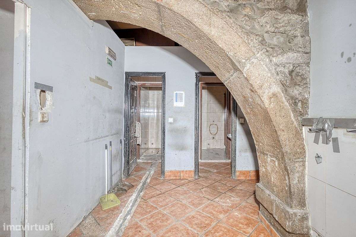 Outros - Comercial  para arrendamento - Grande imagem: 3/27