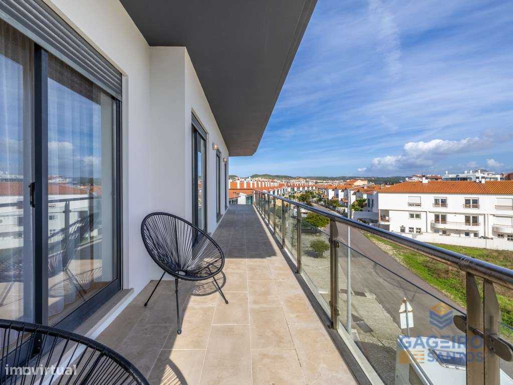 Espaçoso apartamento T3 com terraço privativo - São Martinho do Porto-27