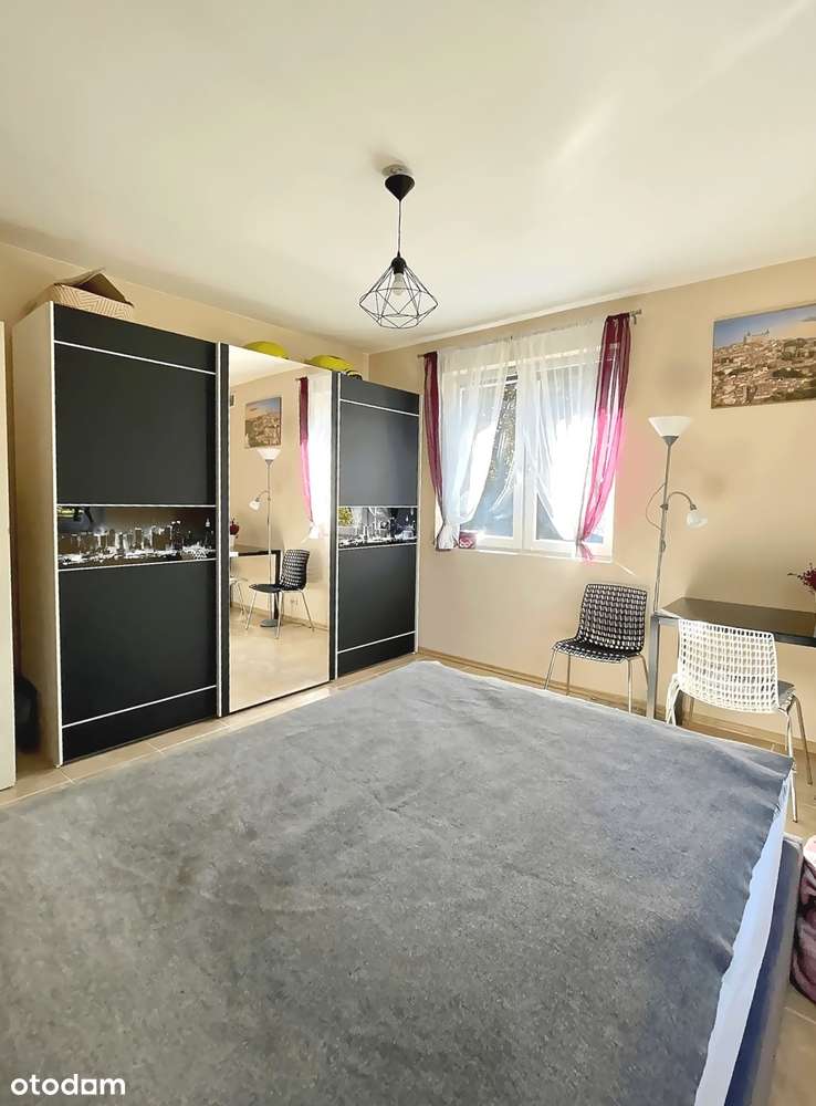 Dom w sąsiedztwie miasta z dużą działką-5