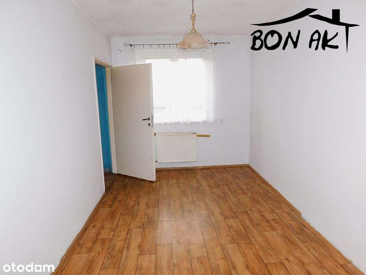 Dom na dużej działce-5