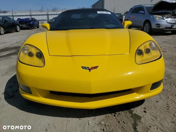 Chevrolet Corvette - 3