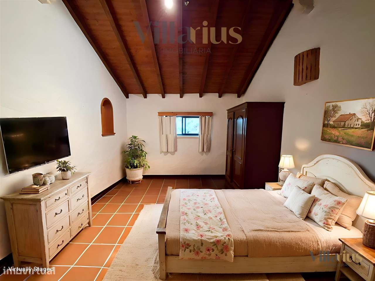 Moradia Térrea com Terreno Extenso a 3 min de Alverangel-16