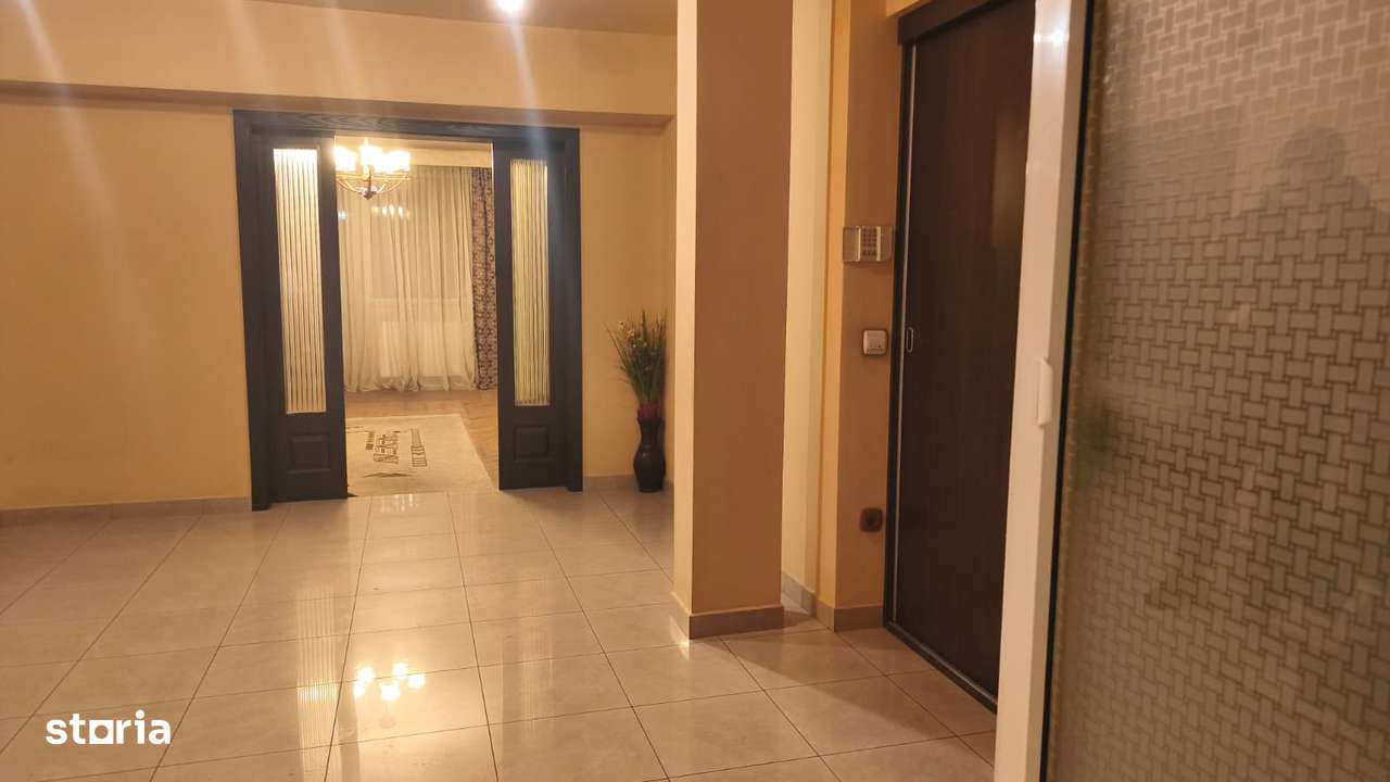 Apartament 3 camere in Deva, zona 22 Decembrie, et 1-0