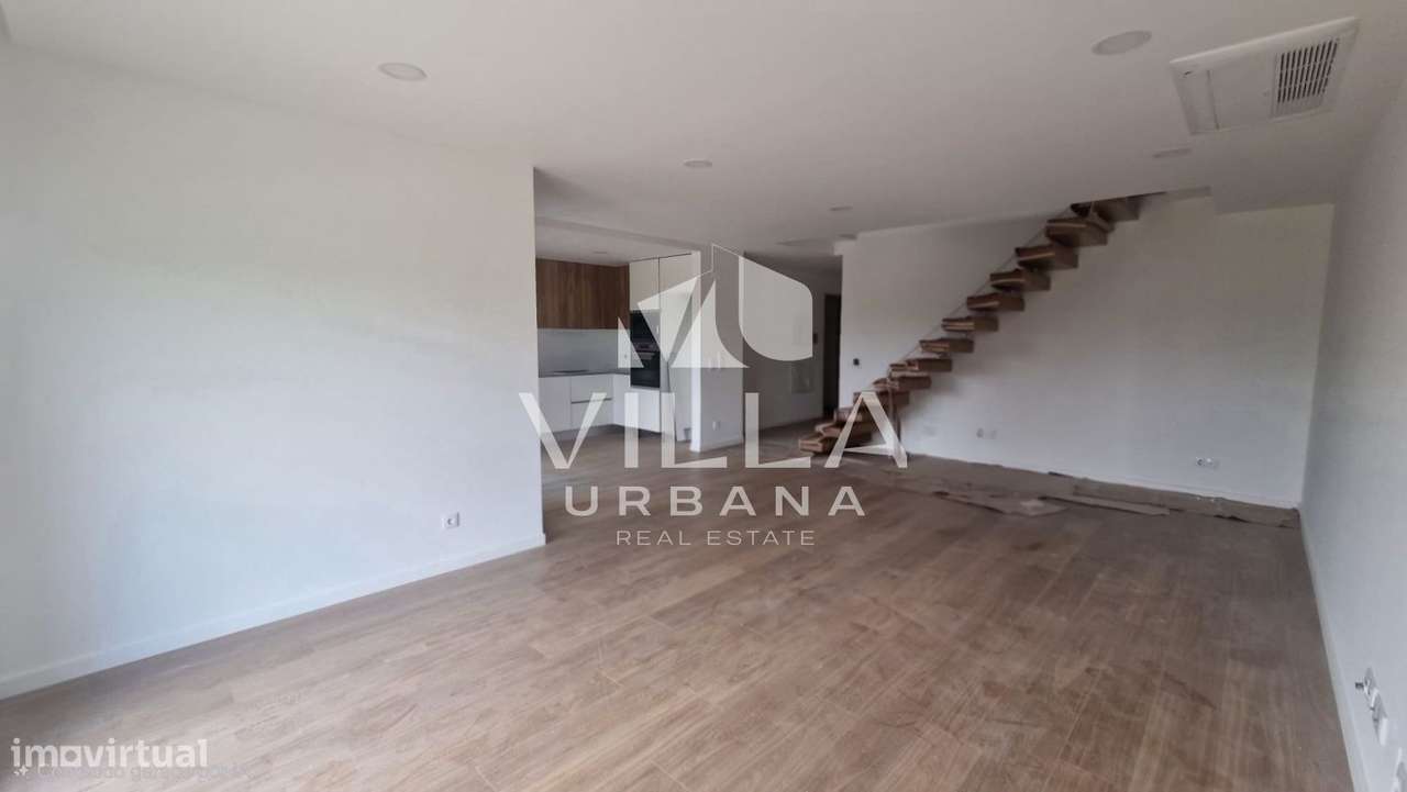 Apartamento T3+1 Duplex em Vale Milhaços-1