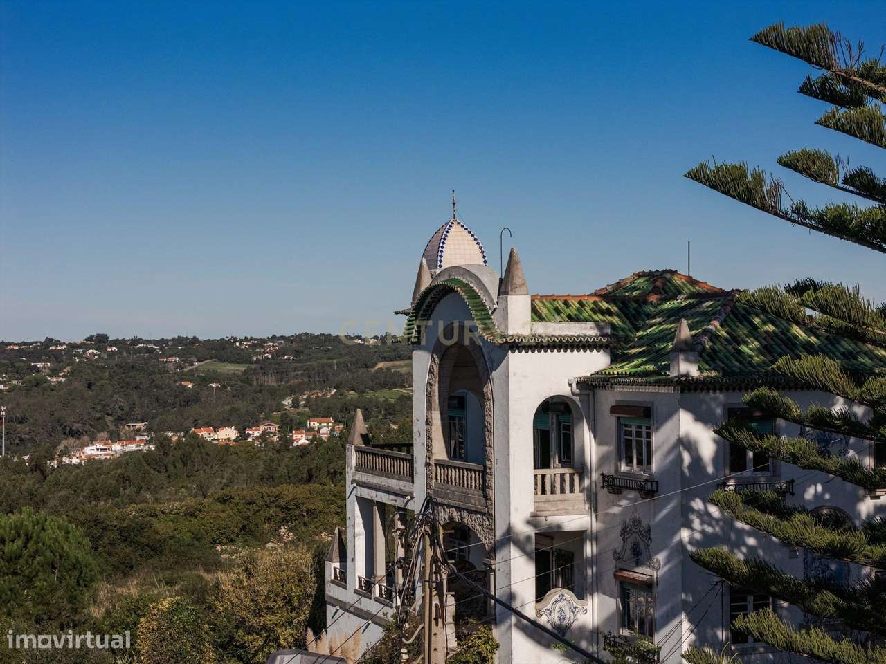 Palacete com 5 Quartos no Coração de Sintra-7