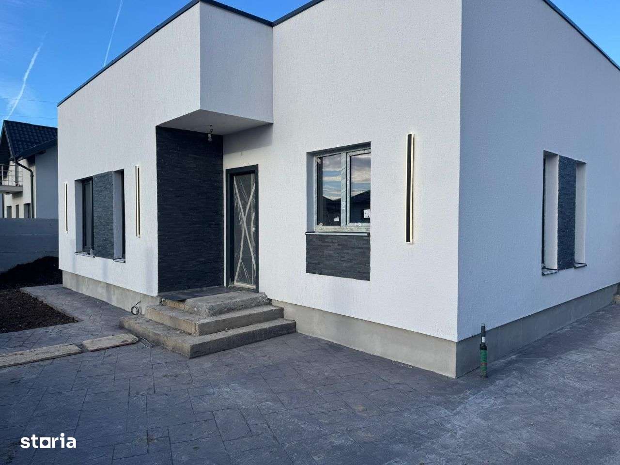 Casa de vanzare - Comuna Berceni/350 mp - Imagine principală: 4/12