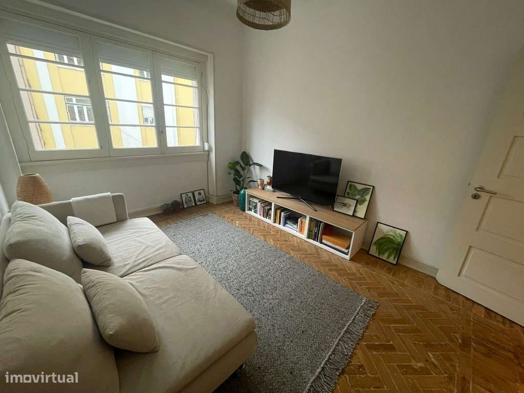 Apartamento T2 para Arrendamento em Lisboa - Grande imagem: 1/11