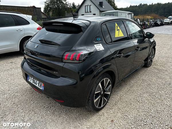 Peugeot 208 - 5