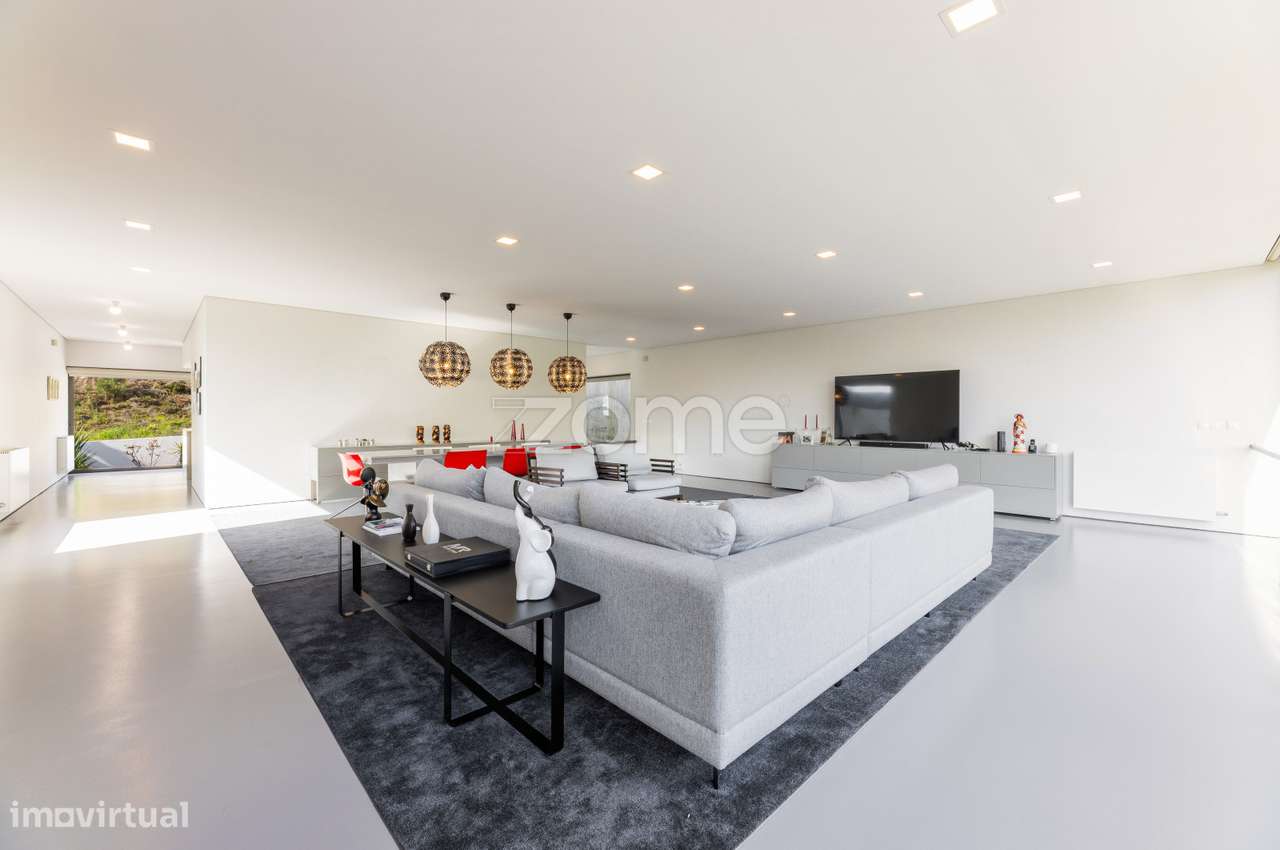 Moradia T3 de Luxo com Piscina Interior e Sauna- Semelhe - Grande imagem: 4/41