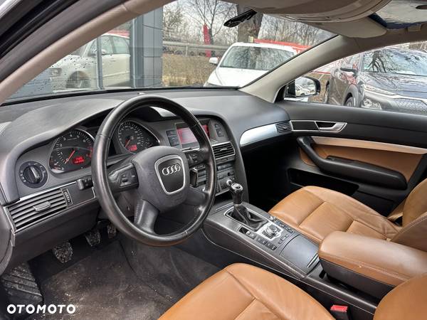 Audi A6 2.4 - 18