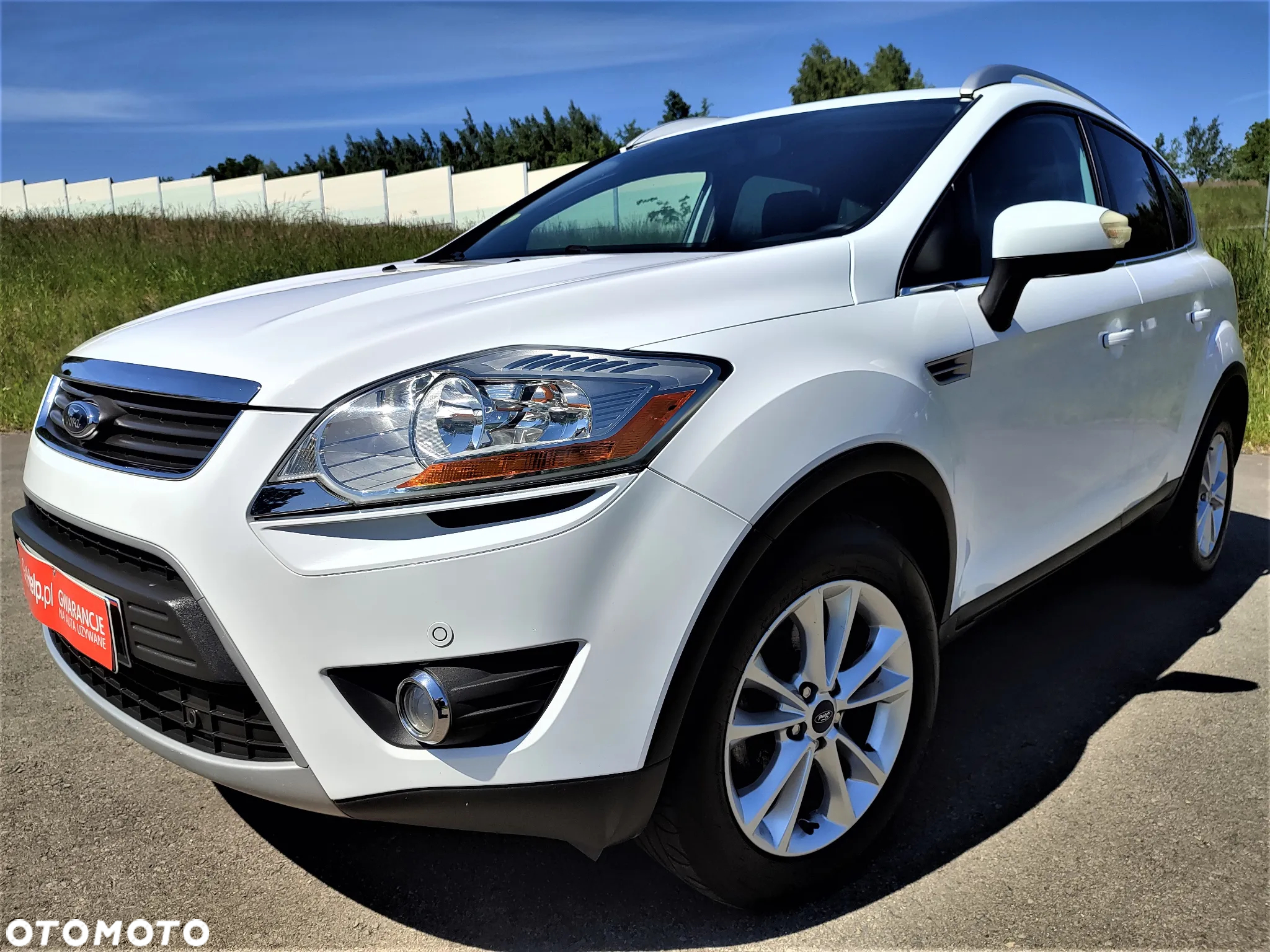 Ford Kuga 2.0 TDCi 2x4 Titanium - 8