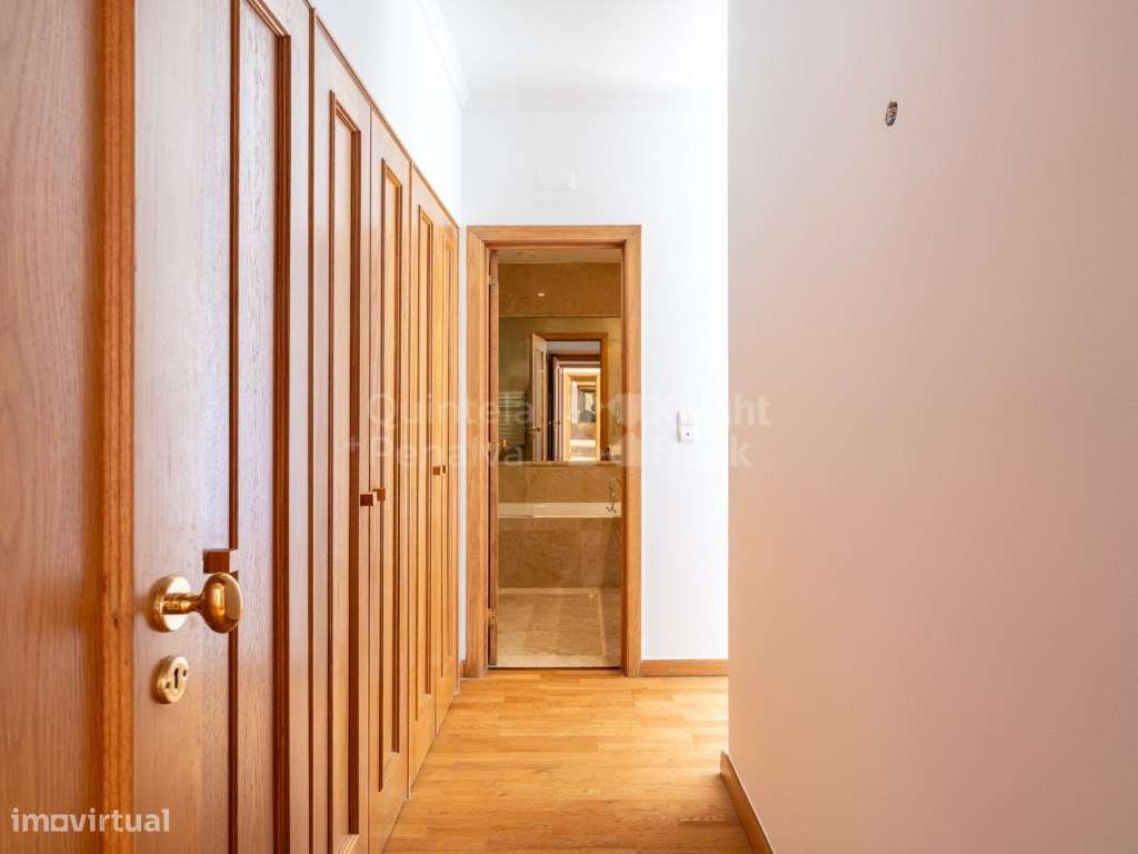 Apartamento T3 duplex com piscina no Monte Estoril, Cascais-20