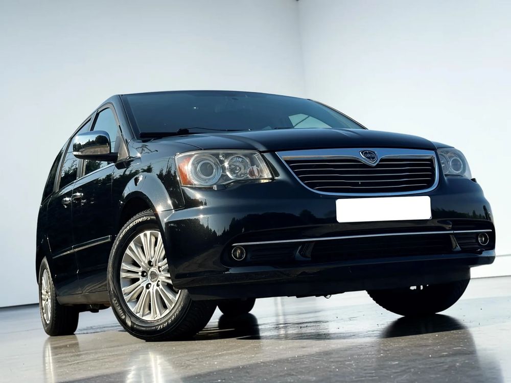 Lancia Voyager 2.8 Multijet 16v Platinum 2014