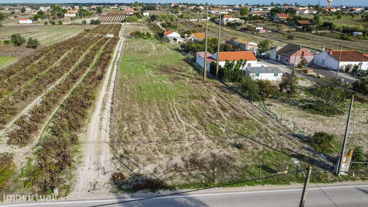 Terreno Misto de 7.500m² com Possibilidade de Construção de MORADIA, C - Grande imagem: 2/26
