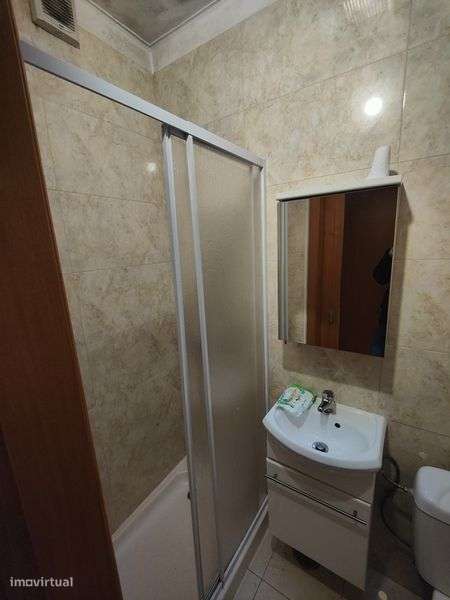 Arrenda-se T2 com escritório em São Mamede Infesta - Grande imagem: 4/8