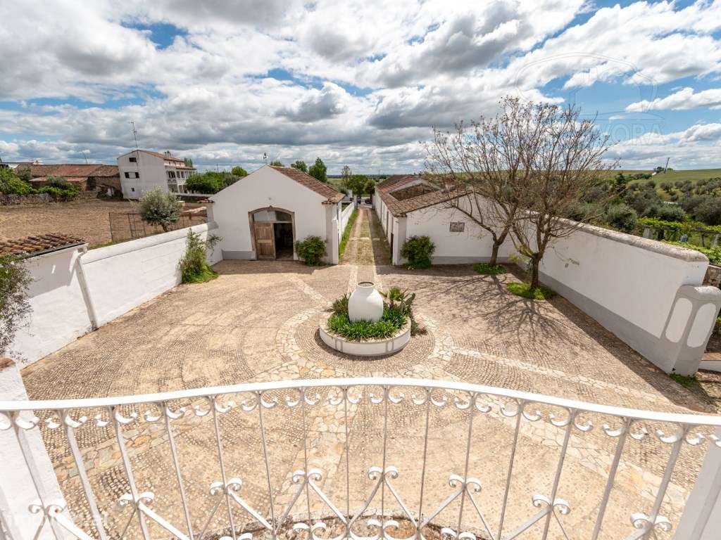 Um Refúgio Exclusivo no Coração do Alentejo | Assumar, Portugal-40