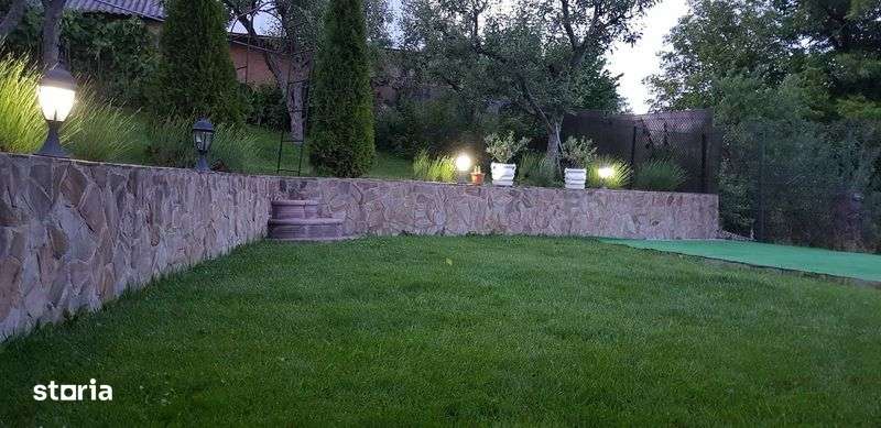 Casa cu parter si curte renovate, aproape de Mioveni, Arges - Imagine principală: 5/8