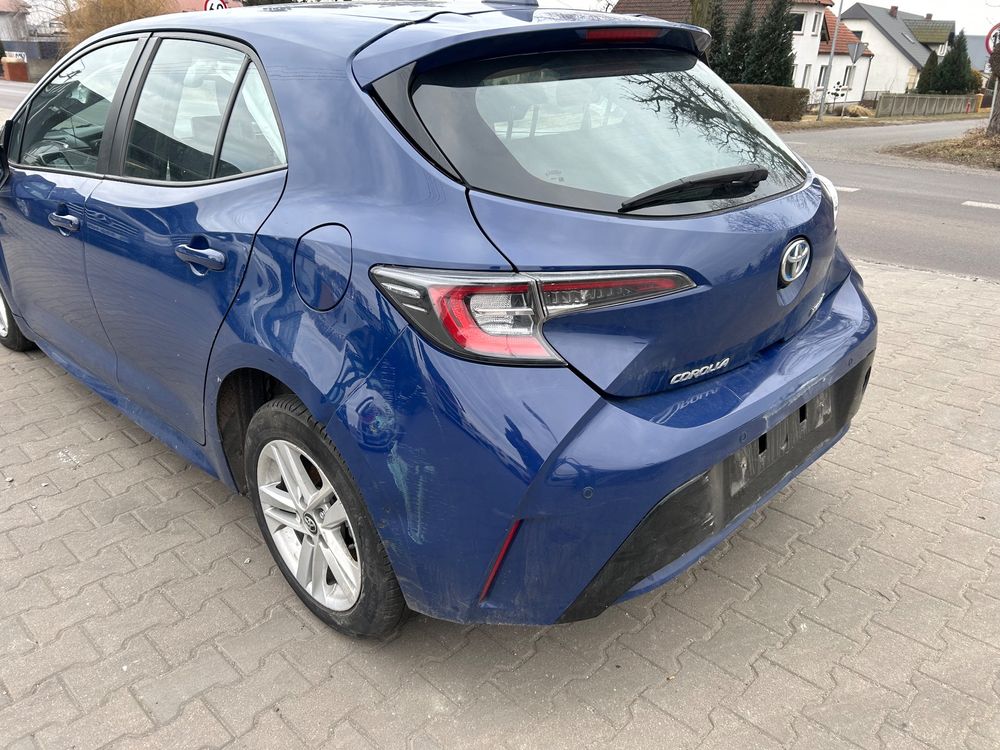Toyota Corolla Seria E16 2019