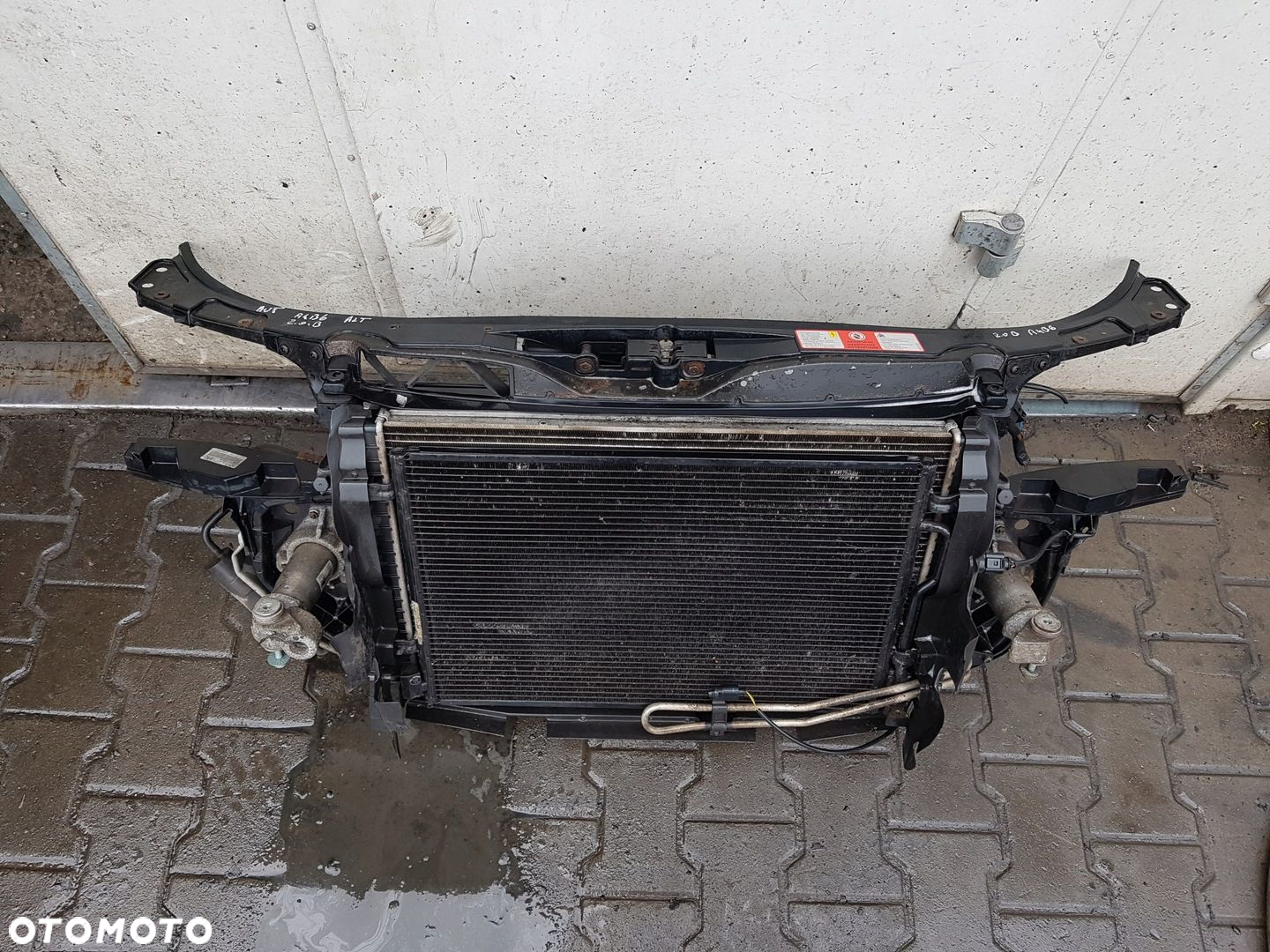 AUDI A4 B6 00-04r 2.0 B ALT PAS PRZEDNI CHŁODNICE AUTOMAT - 2