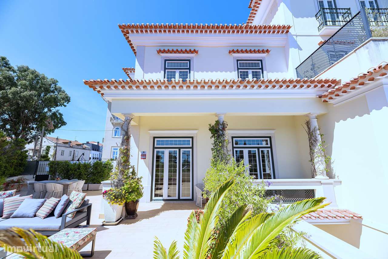 T3 duplex Monte Estoril com vista mar e terraço-19