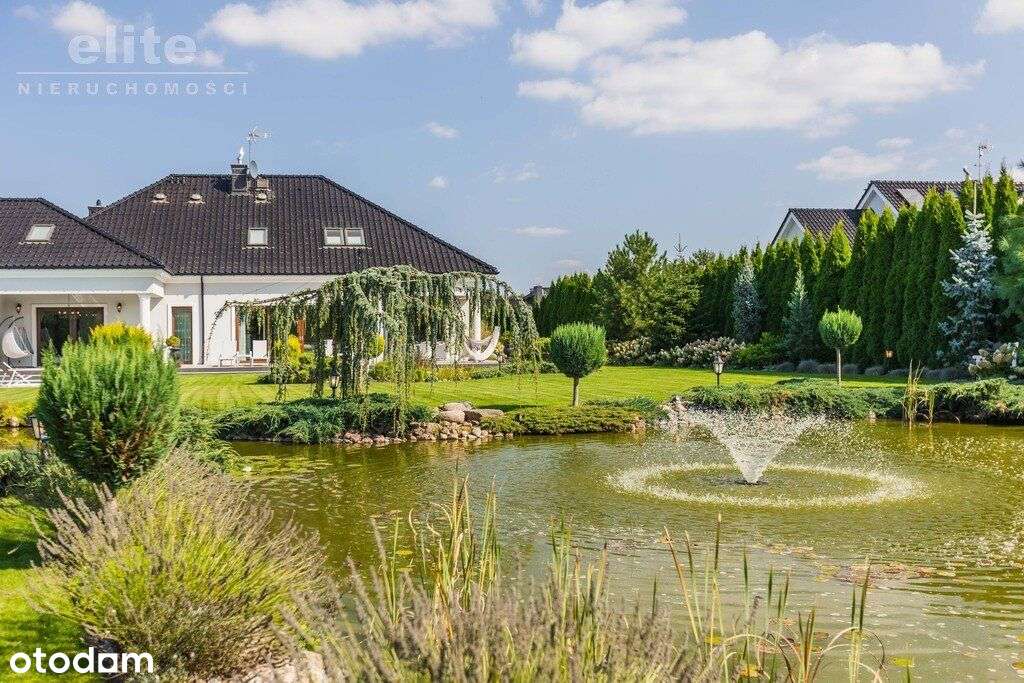 Na sprzedaż stylowy luksusowy dom z basenem !-6