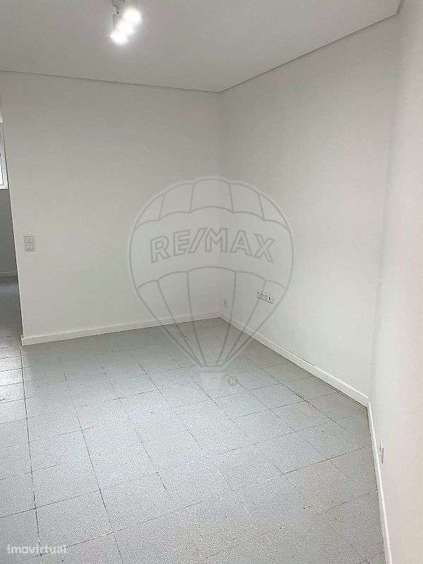 Apartamento T0 para arrendamento - Grande imagem: 4/11