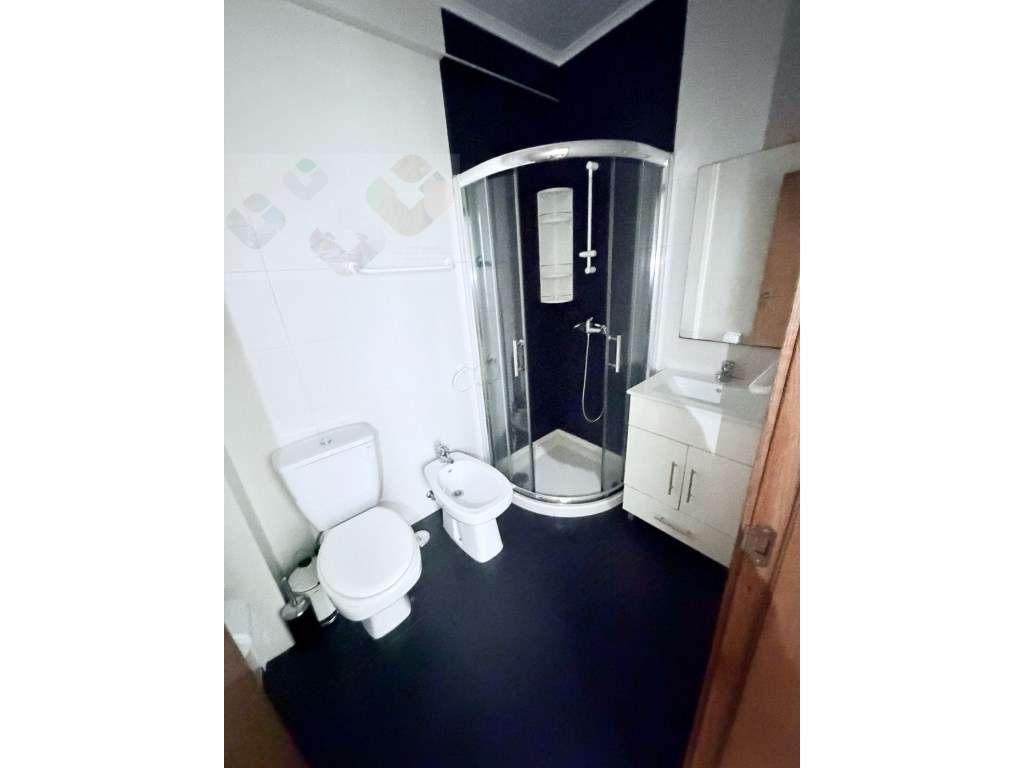 Amadora Venteira, Excelente T1, Remodelado e Equipado, Oportunidade...-18