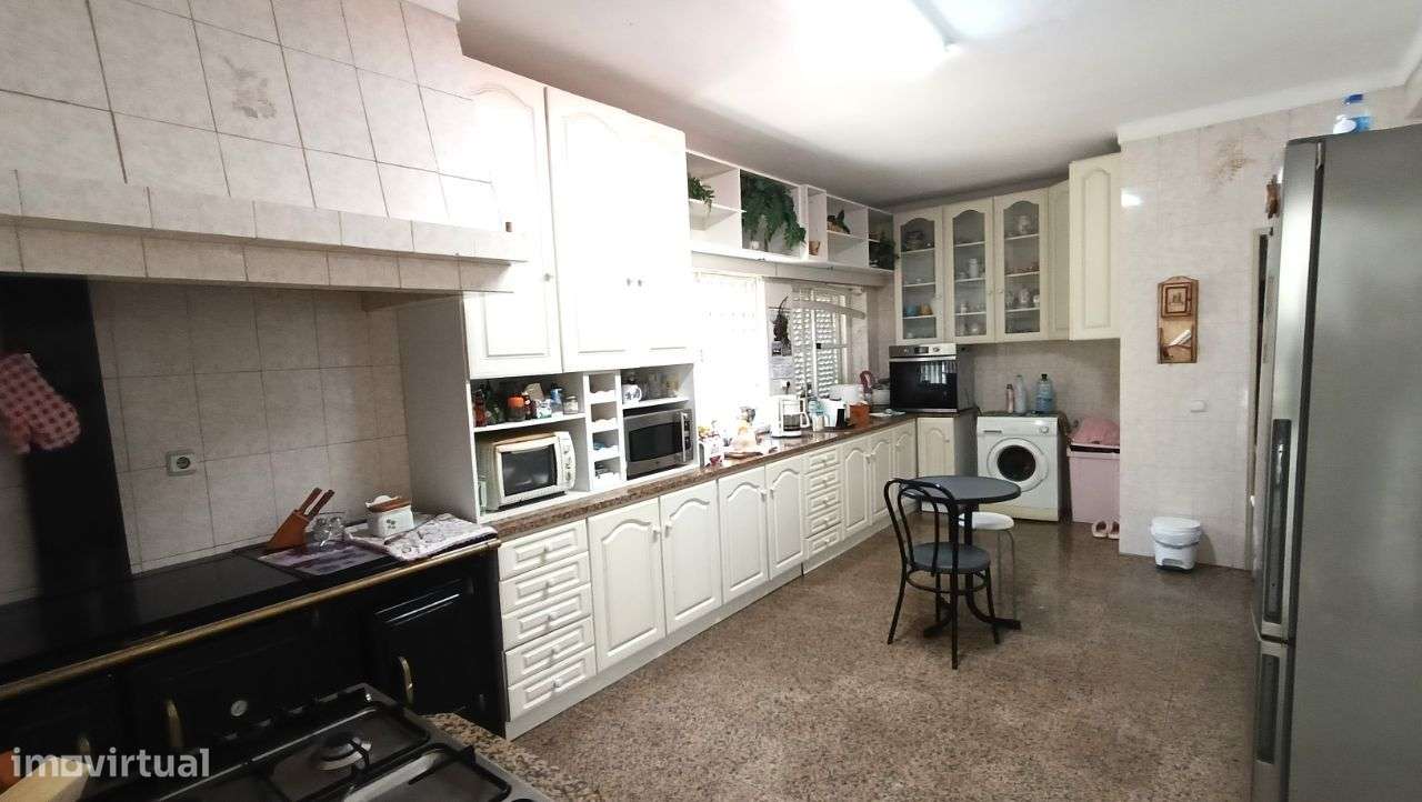 Quinta Pegões Velhos, junto á adega, com moradia e armazém lote 3,8 ha-12