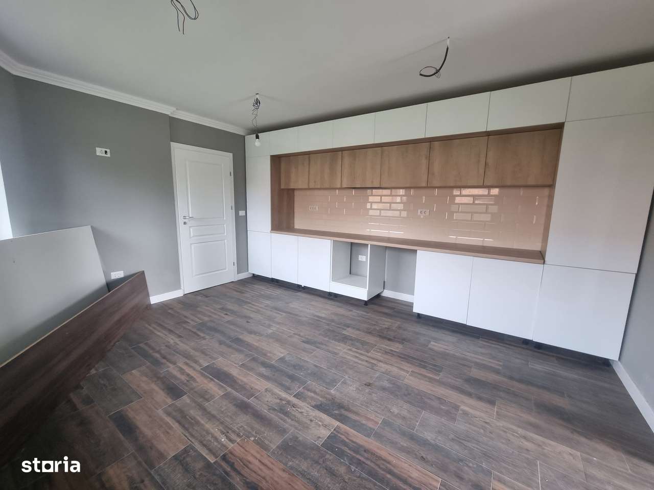 Casa 5 camere, 1500mp teren, Berini - Imagine principală: 5/14