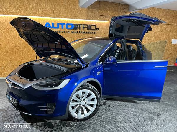 Tesla Model X 100D - 34