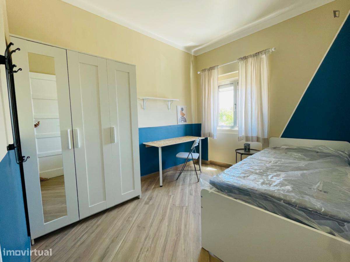 Quarto - localizado em Santarem - Grande imagem: 4/10