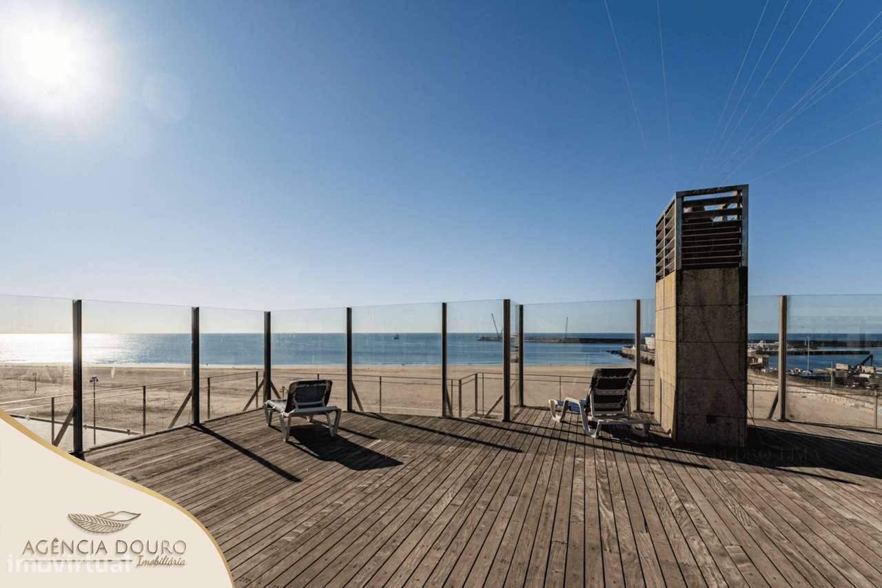 Apartamento T4 na 1ª linha do mar em Matosinhos-21