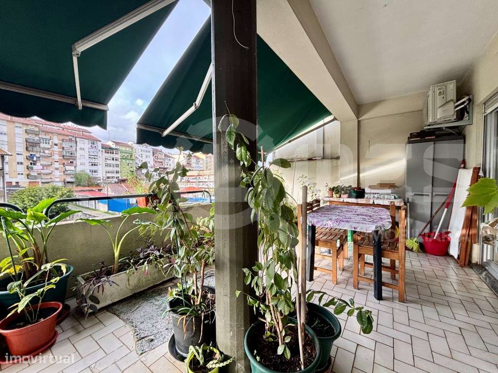 Apartamento T3 | Terraço 20 m² | Garagem | 2 WC | Excelente Localiz... - Grande imagem: 4/42