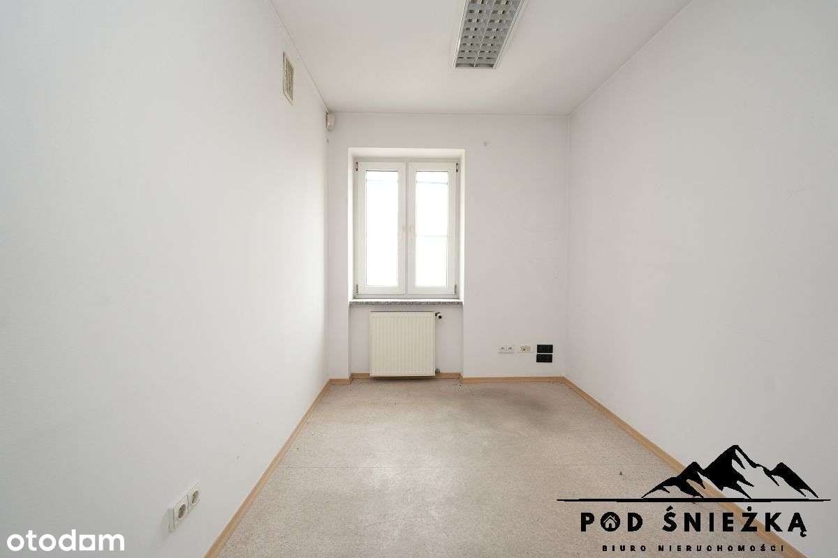 Dwie kamienice przy przejściu granicznym - tylko 2-8