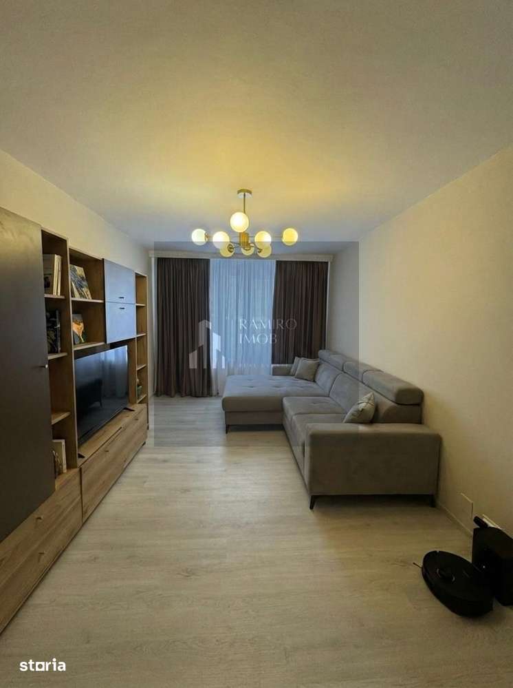 Apartament 4 camere, decomandat. Piata Rahova