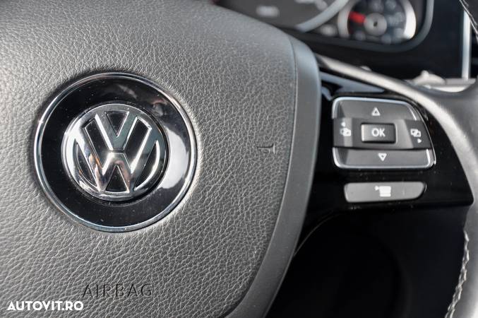 Volkswagen Touareg 3.0 V6 TDI Blue Motion DPF Automatik - 24