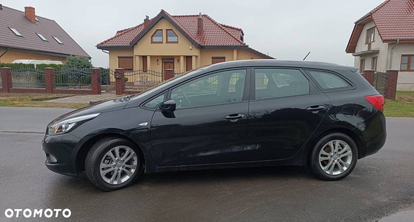 Kia Ceed Cee'd 1.4 L - 5