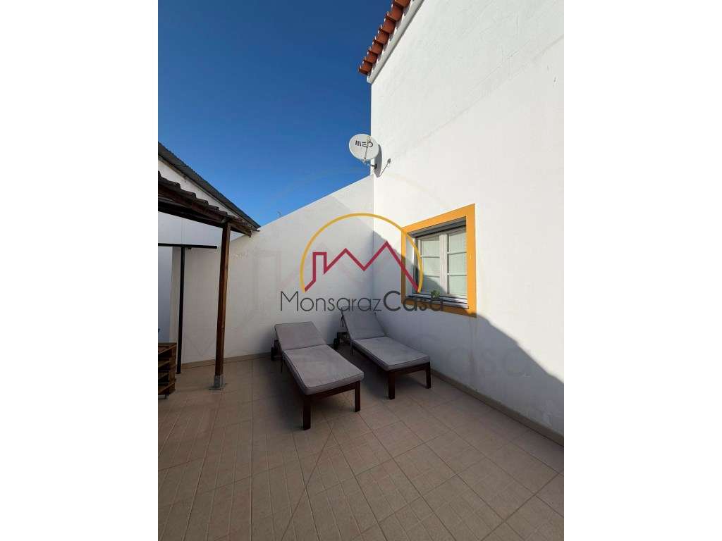 Apartamento R/C T2 em Reguengos-13