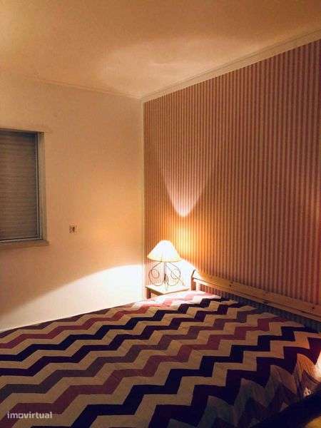 Moradia independente t4 no Carregado - Grande imagem: 4/12