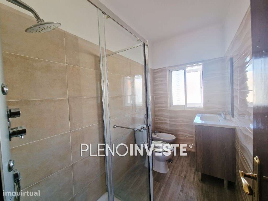 T2 com boas áreas no Seixal-14