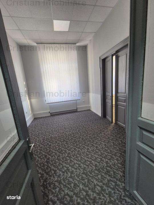Casa Superba 3 camere, 127 mp utili , toate utilitatile, zona Centrala - Imagine principală: 4/10