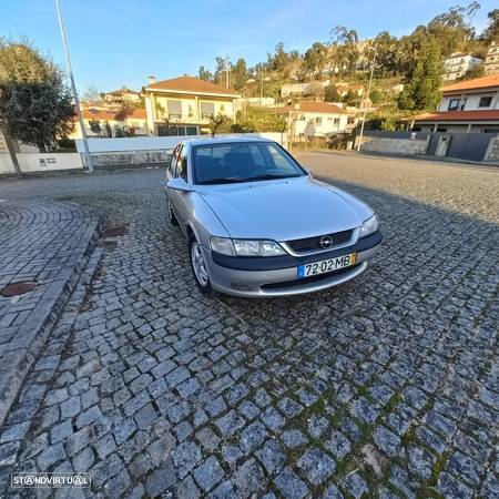 Opel Vectra 2.0 TDi CD - 1