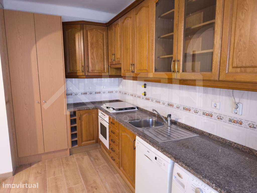 T3 | RENOVADO | 2 CASAS DE BANHO | ALTO SEIXALINHO-12