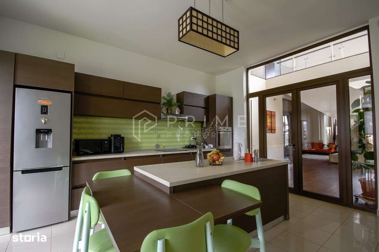 Vilă cu design și dotări deosebite de vânzare - Imagine principală: 5/11