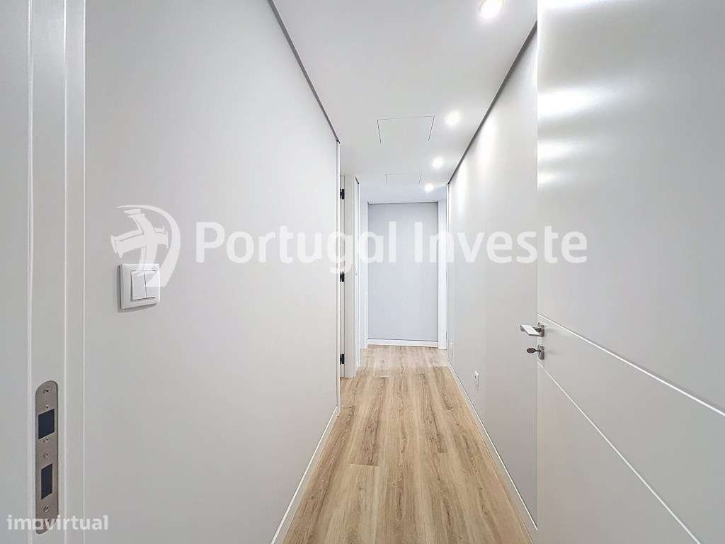 Sublime Duplex T4 com Mezanino no centro de Carcavelos-18
