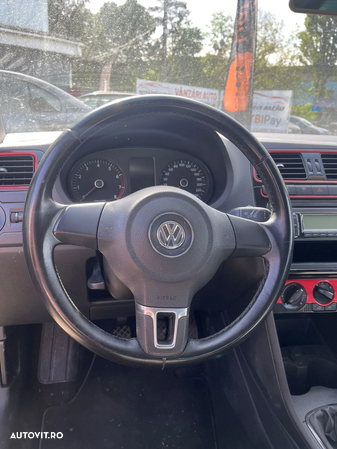 Volkswagen Polo 1.2 Style - 28