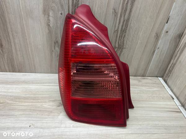 LAMPA TYLNA LEWA CITROEN C2 - 1