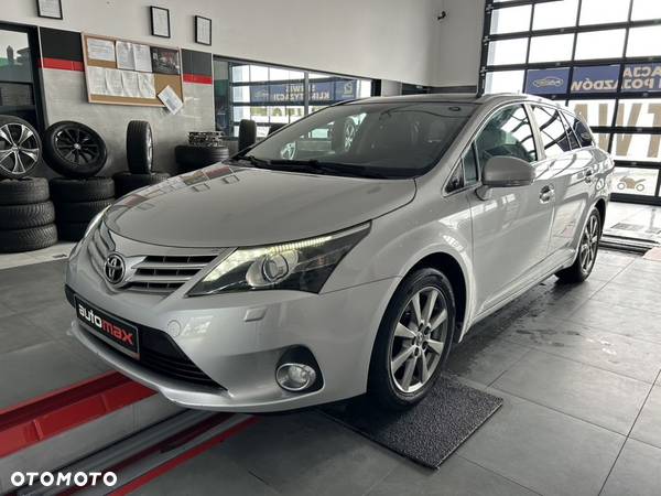 Toyota Avensis 2.0 D-4D Platinium - 1