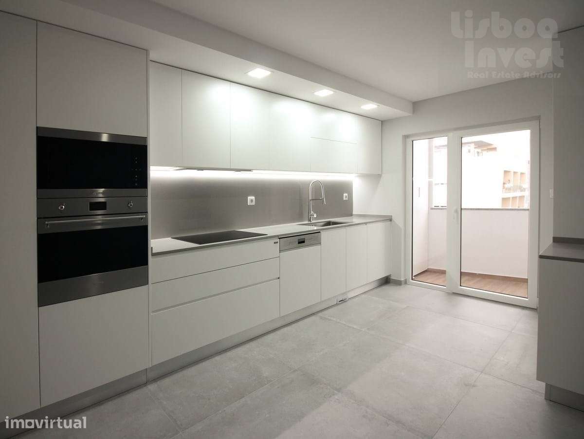 Vendo T4 Centro de Carcavelos Luxo-13